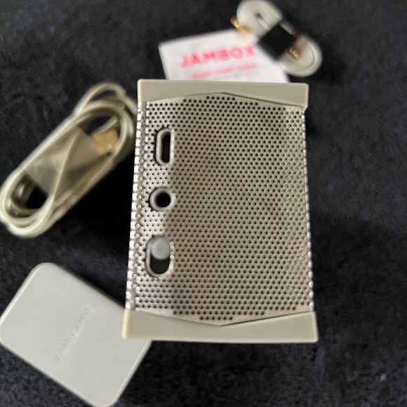 Jawbone Mini Jambox Bluetooth Portable Speaker System Gray Hex-tested & working - Picture 4 of 7